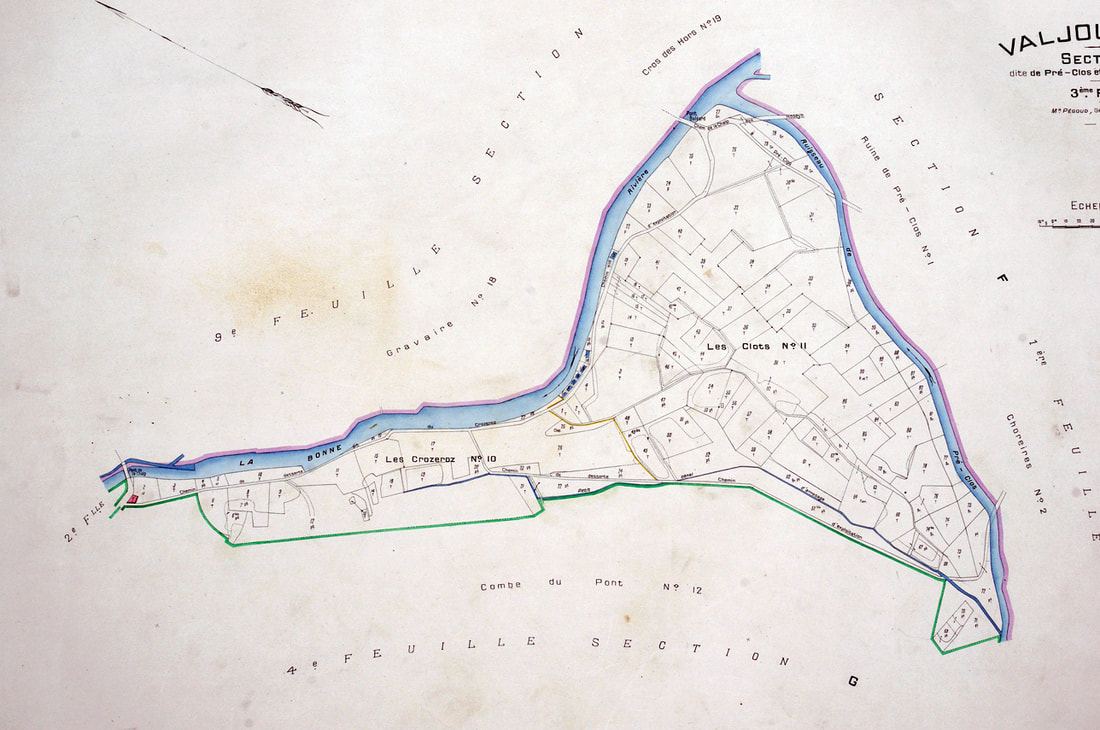 Extrait du cadastre napoléonien montrant le tracé du canal de Prés Clos