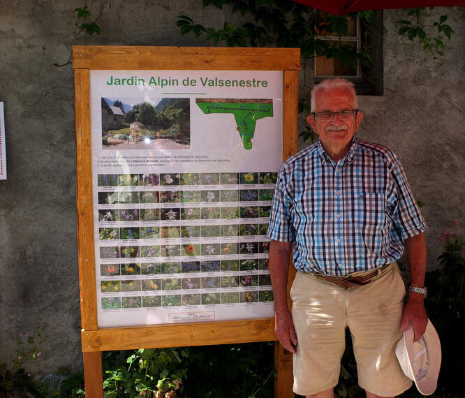 M. Gauna, créateur du jardin