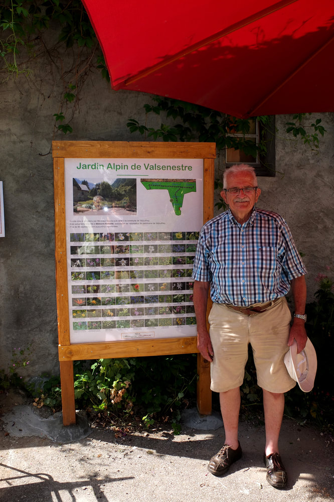 M. Gauna, créateur du jardin
