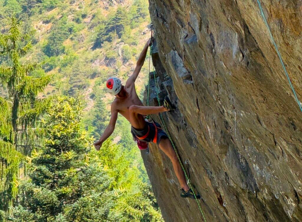 Le rocher du Barriou et ses voies d’escalade, à La Chalp-en-Valjouffrey